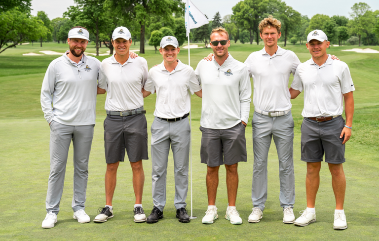 How much does it to join a college golf team?