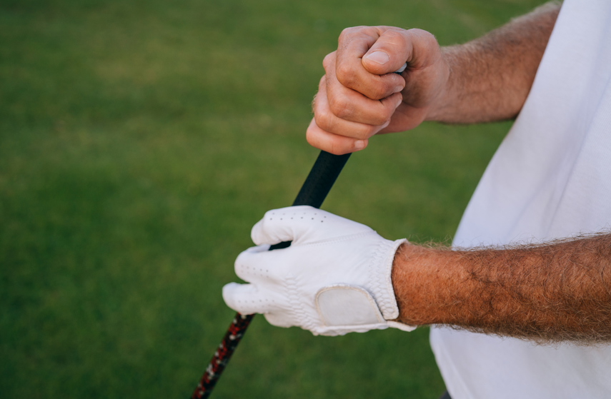 How to buy the right golf glove?