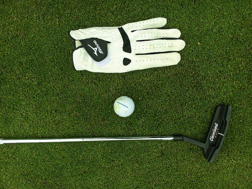 What is golf gloves?