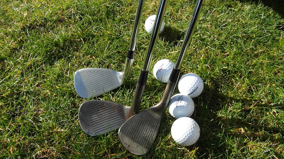 What clubs to use in golf?